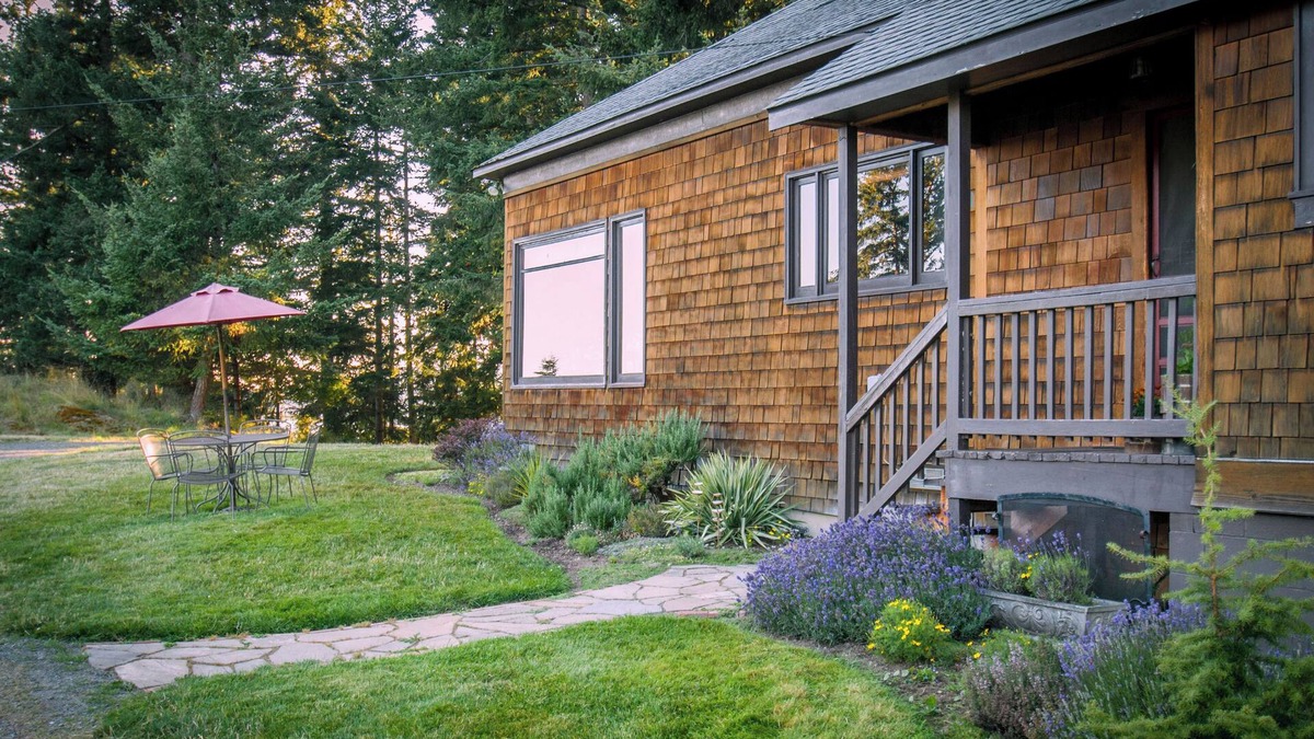 Olga House | Orcas charm @ Cherry Hill