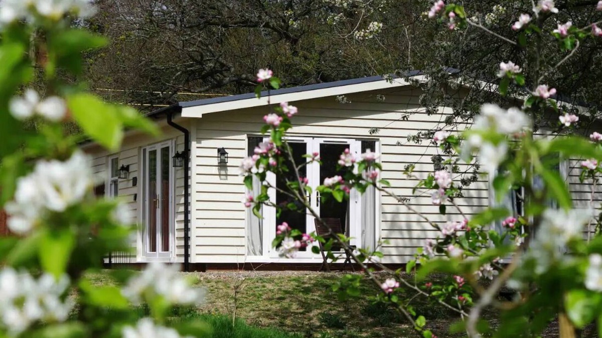 Etchinghill House | Orchard Cottage
