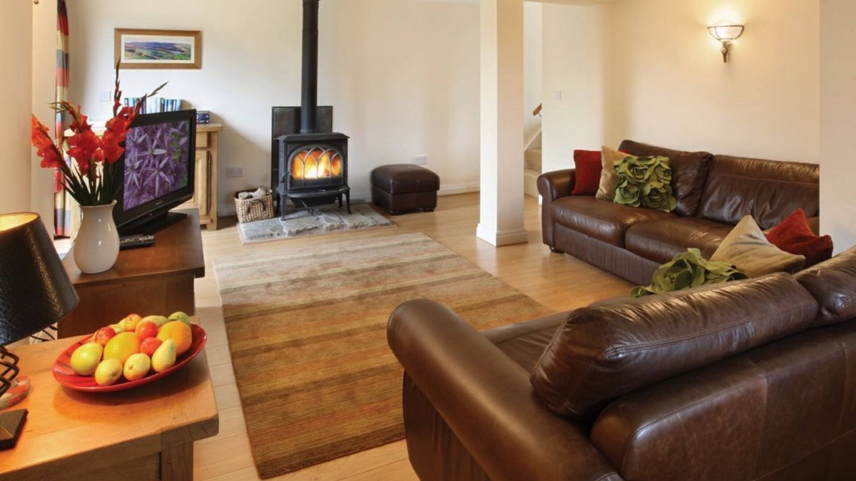 Macclesfield House | Orchard Cottage, set on the Cheshire border, is an intriguing barn conversion.