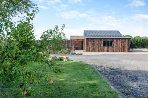Evesham House | Orchard Farm Retreat