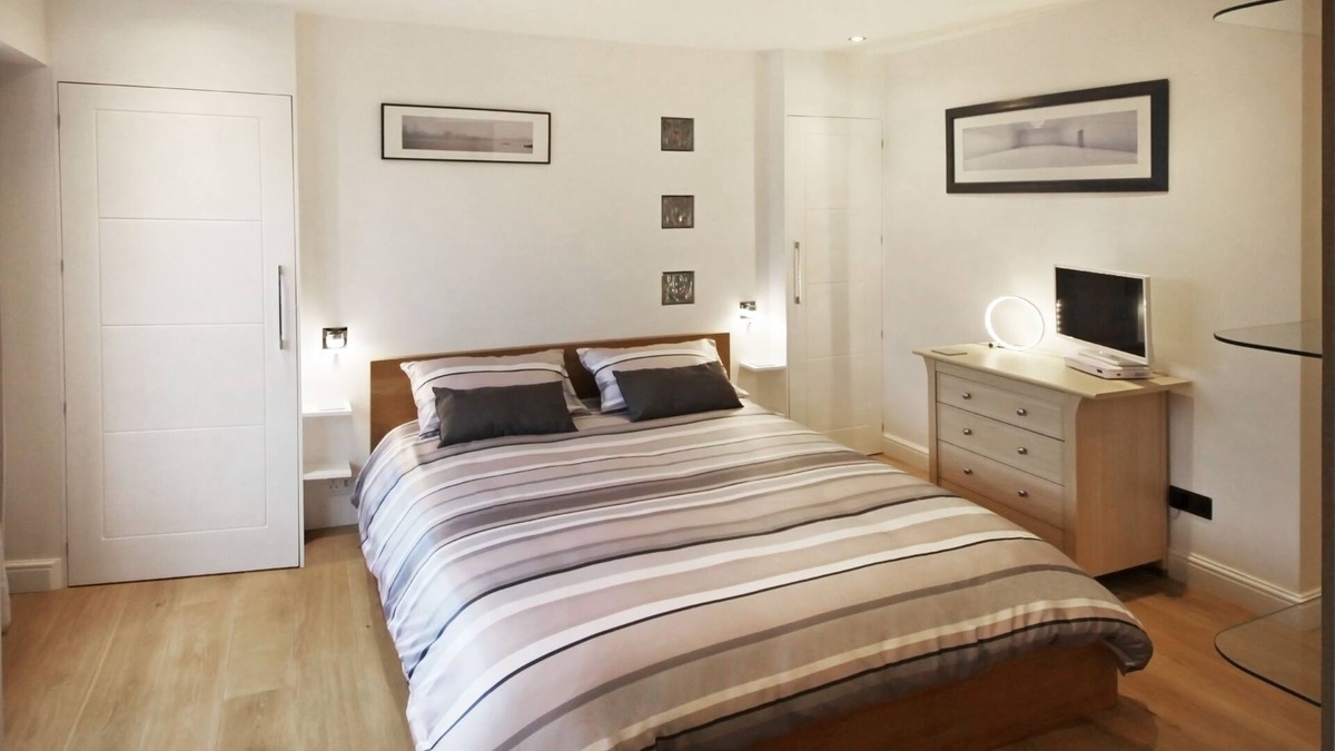 Hook Norton Apartment | Orchard Road Studio Apartment