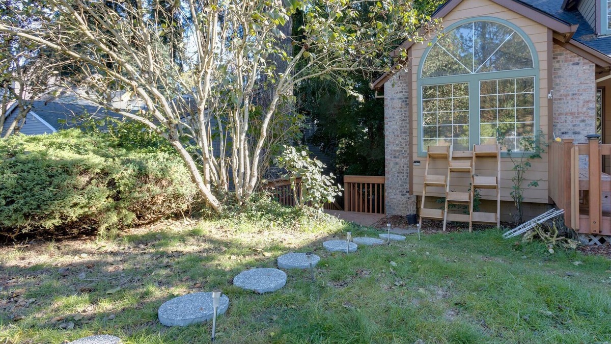 Rosemont Summit Apartment | Oregon Jade Lodging- Spacious 2 Bedrooms, Ev Charger, Quite By Stream