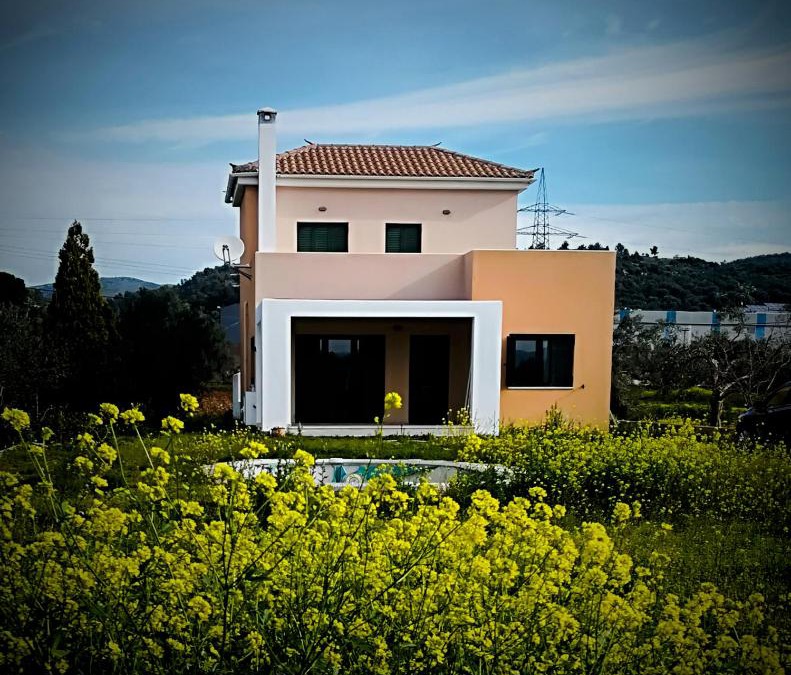 Eretria House | Orfeas Villa