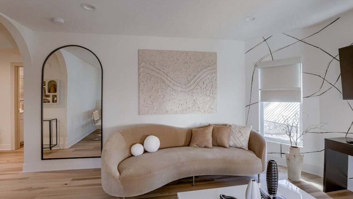 Lincoln House | Organic White Modern