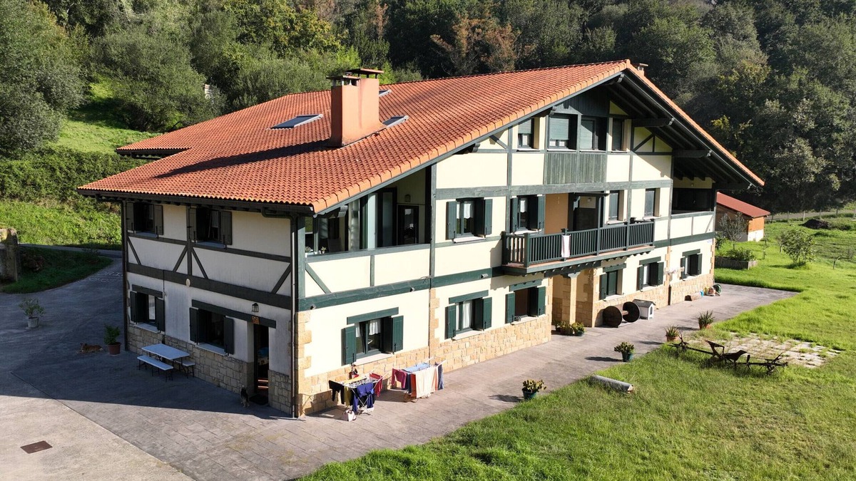 Olaskoegia Ski Chalet | Oribarzar - Cozy semi-detached home in the countryside by Egona