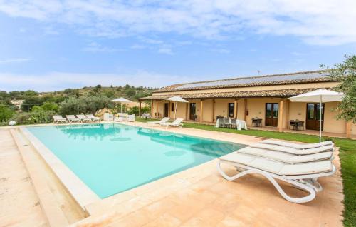 Chiaramonte Gulfi House | Oriental Muti