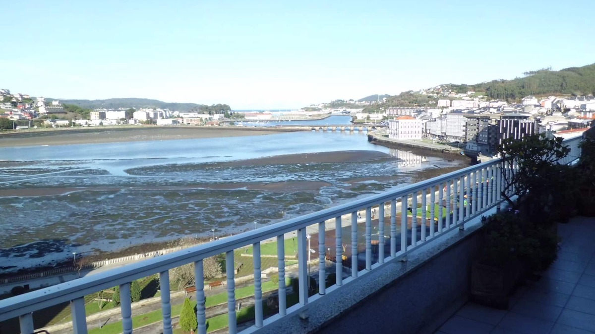 Viveiro Condo | Original Duplex Penthouse with fantastic views of the estuary and the town of Viveiro