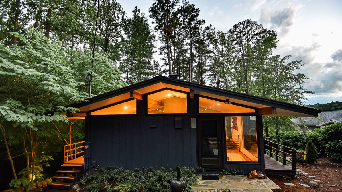 Roxboro House | Original Midcentury Modern "Glass House on Hyco" on Hyco Lake, NC