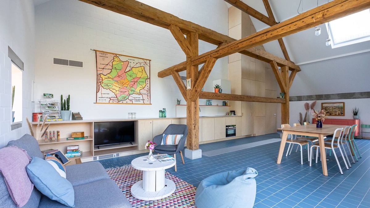 Halle House | Original renovated barn, near Antwerp