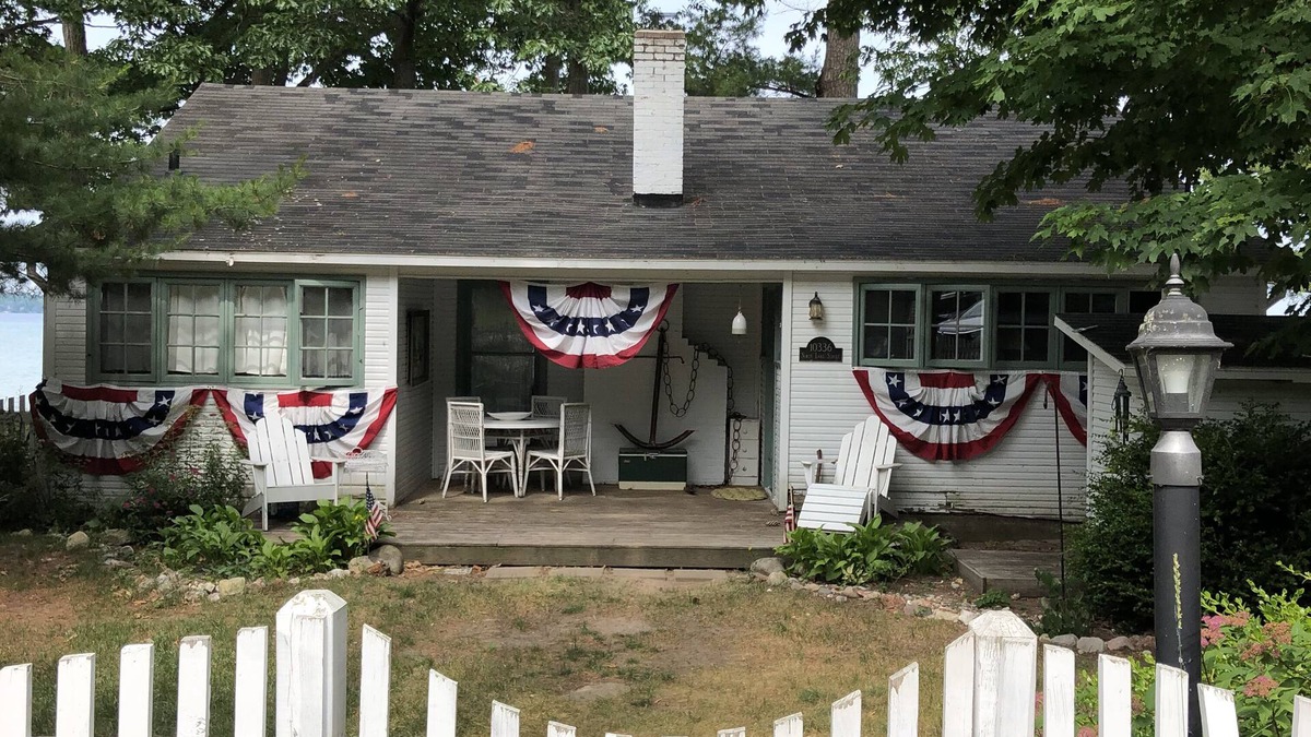 Alden Cottage | Original Torch Lake Cottage from 1910