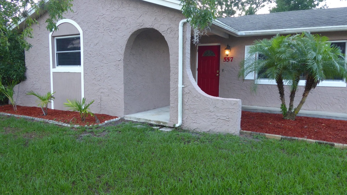 Altamonte Springs House | Orlando Area 4BR/2BA Home w/Jacuzzi & New Communal pool Disney Universal Daytona