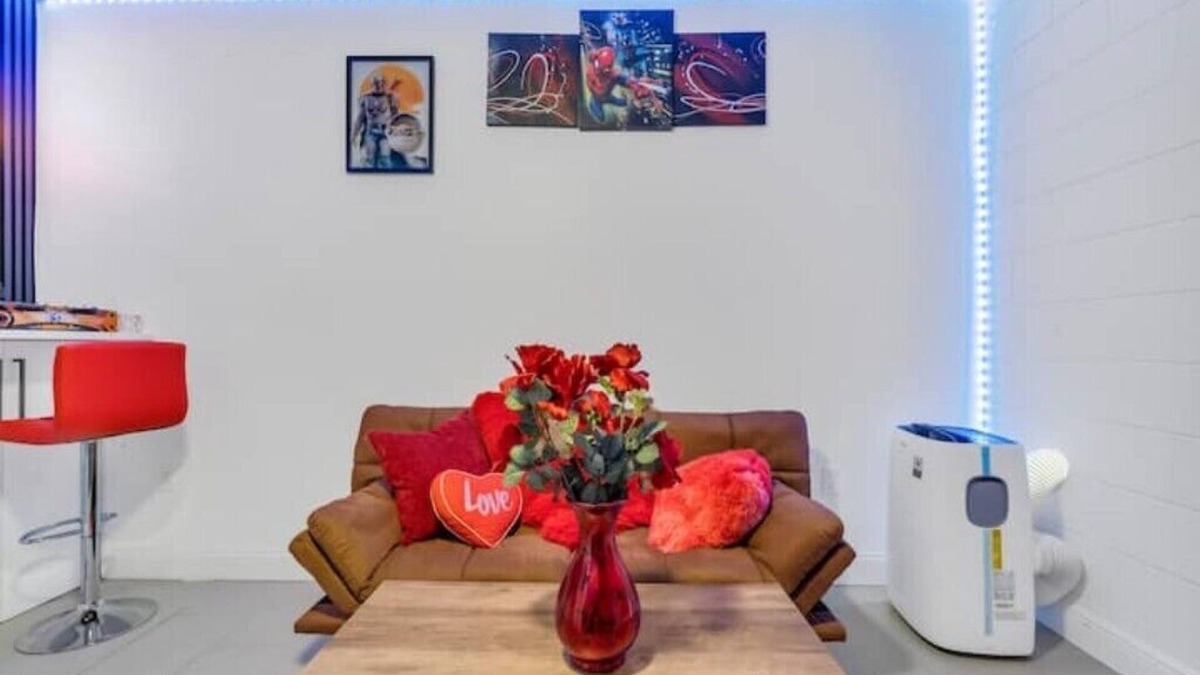 Orlando Apartment | Orlando Modern 1.5 Bedroom Studio Apt.