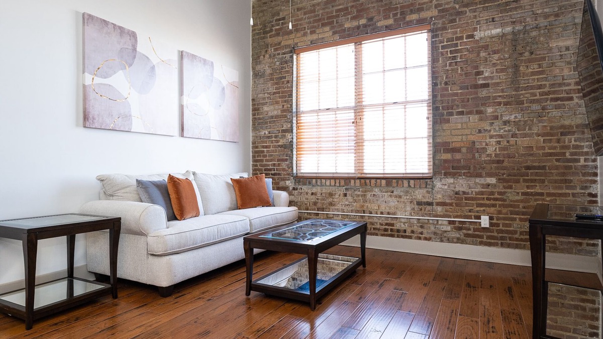French Quarter Apartment | Orleans Dreams 8
