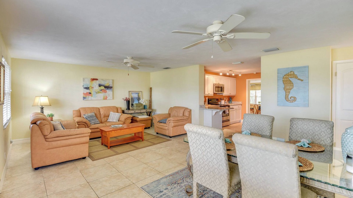 Ormond-by-the-Sea House | Ormond Beach Bungalow: Close to Ocean & Daytona