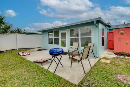 Ormond Beach Manors House | Ormond Beach Vacation Rental - Walk to Ocean!