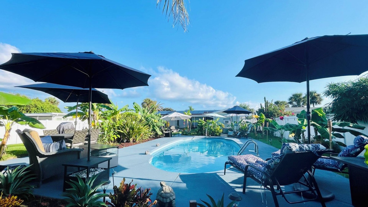 Ormond-by-the-Sea Apartment | Ormond Oasis-Pool-Hot Tub-Sauna-Cold Soak-Gardens