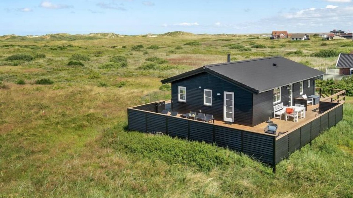 Lakolk House | "Ortwin" - 300m from the sea by Interhome