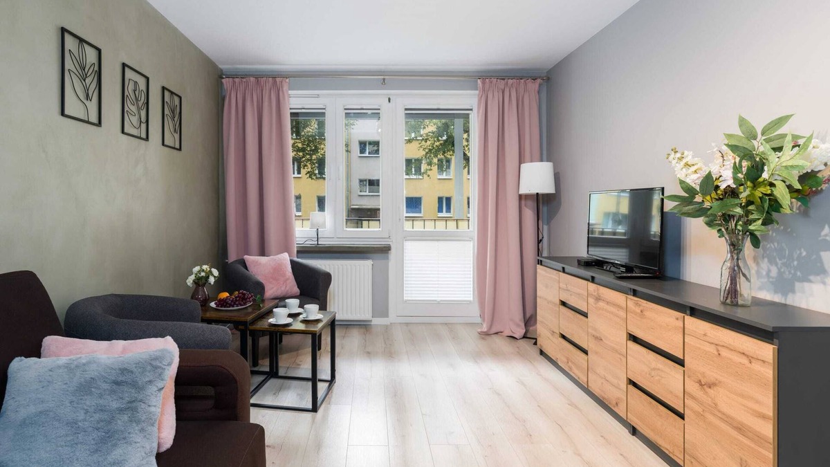 Nowe Miasto Apartment | Os. Bohaterów II Wojny Światowej 49 | Remote Work