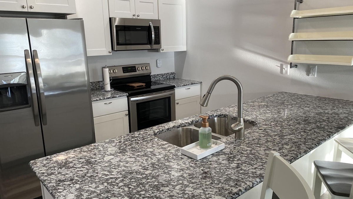 Osage Beach Villa | Osage Beach Villa MM 21 Great Location. ATTACHED VILLA MAY ALSO BE AVAILABLE