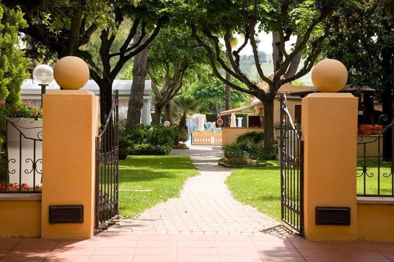 Montegiorgio Hotel | Oscar e Amorina