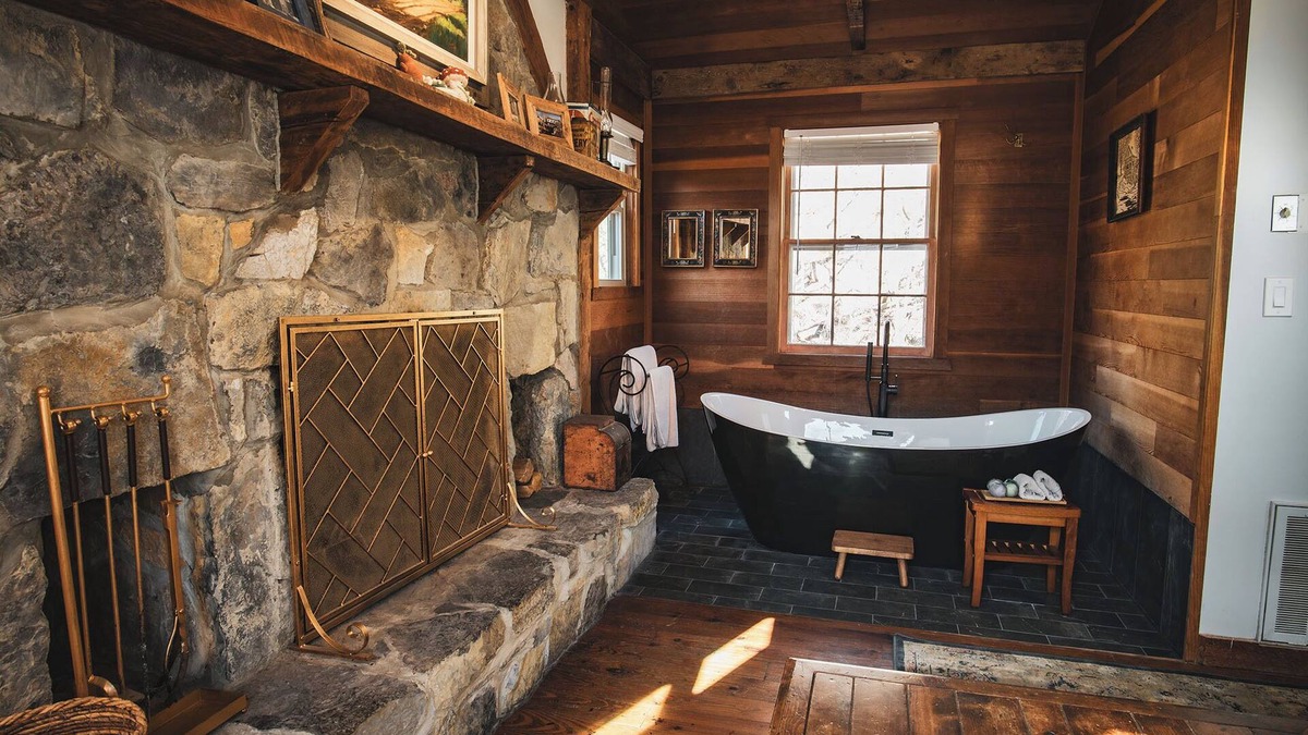 Raphine Bed & Breakfast | Osceola Mill is a B&B inn located in the Shenandoah Valley 20 minutes from Lexington and Staunton.