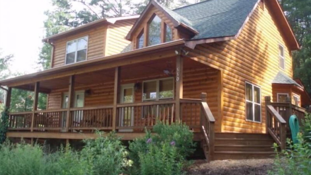 Young Harris Cabin | Oso Suite - A Bear-y Nice Cabin - Hot Tub, Internet, Fire Pit, Views