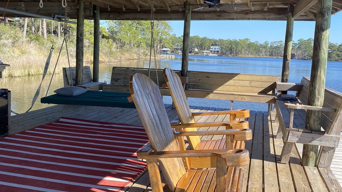 Perdido Beach House | Osprey Guest Cottage Perdido Beach: no crowds traffic condominiums or elevators!