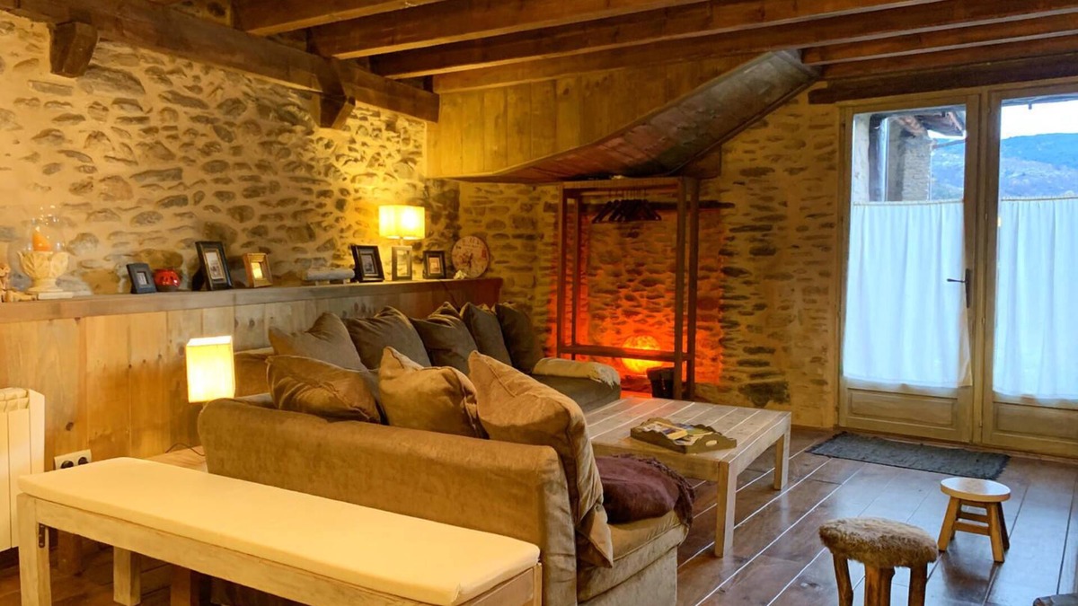 Osseja Apartment | OSSEJA III - Two Bedroom Apartment, Sleeps 5