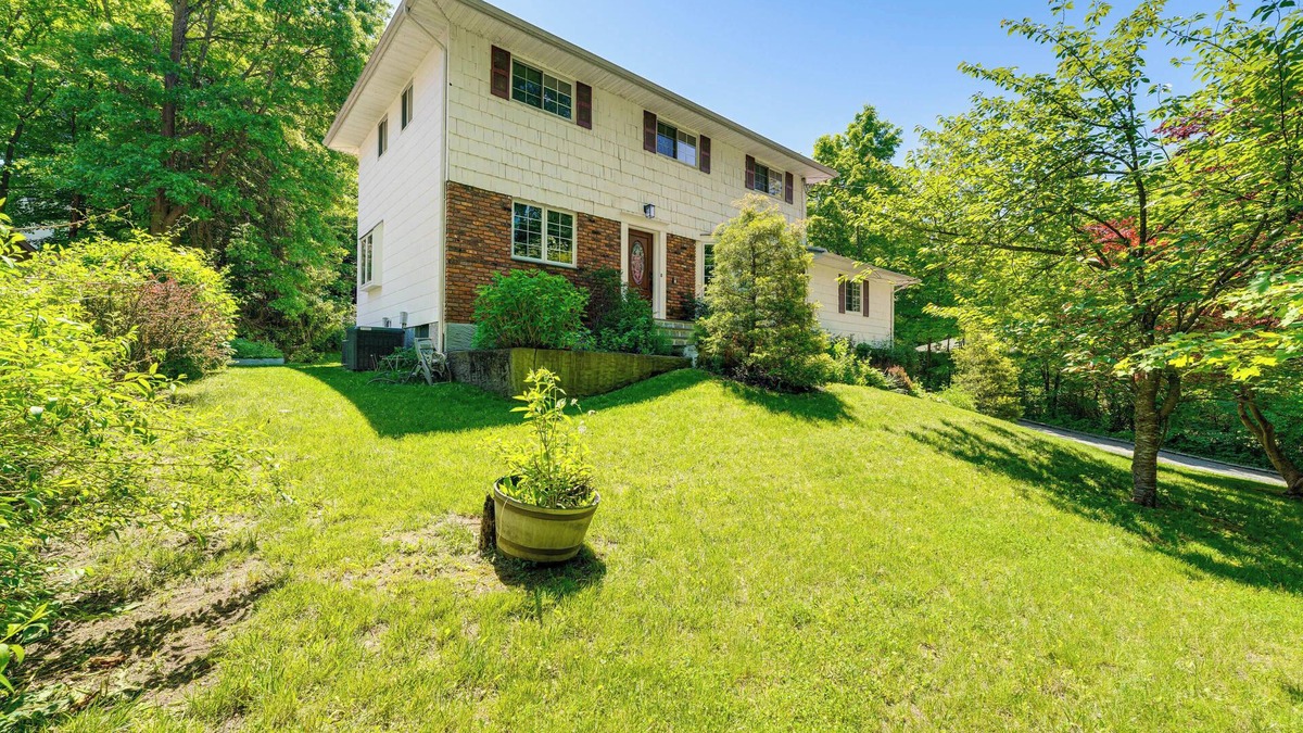 Ossining House | Ossining Vacation Rental Near River, Trails & MTA!