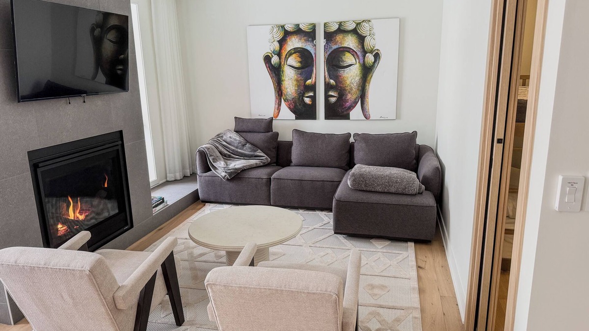 Versant Soleil Condo | Ostrya Luxury Condo – Steps from the Slopes!