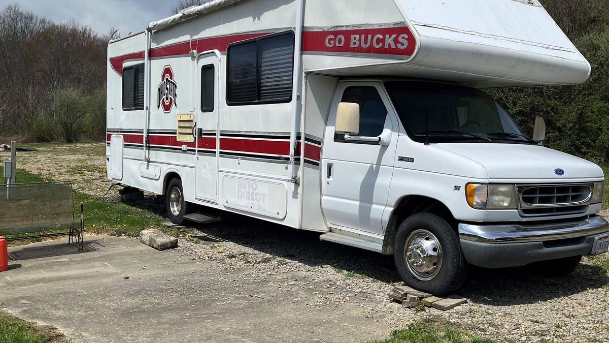 East Fultonham RV Rental | OSU Camper/RV