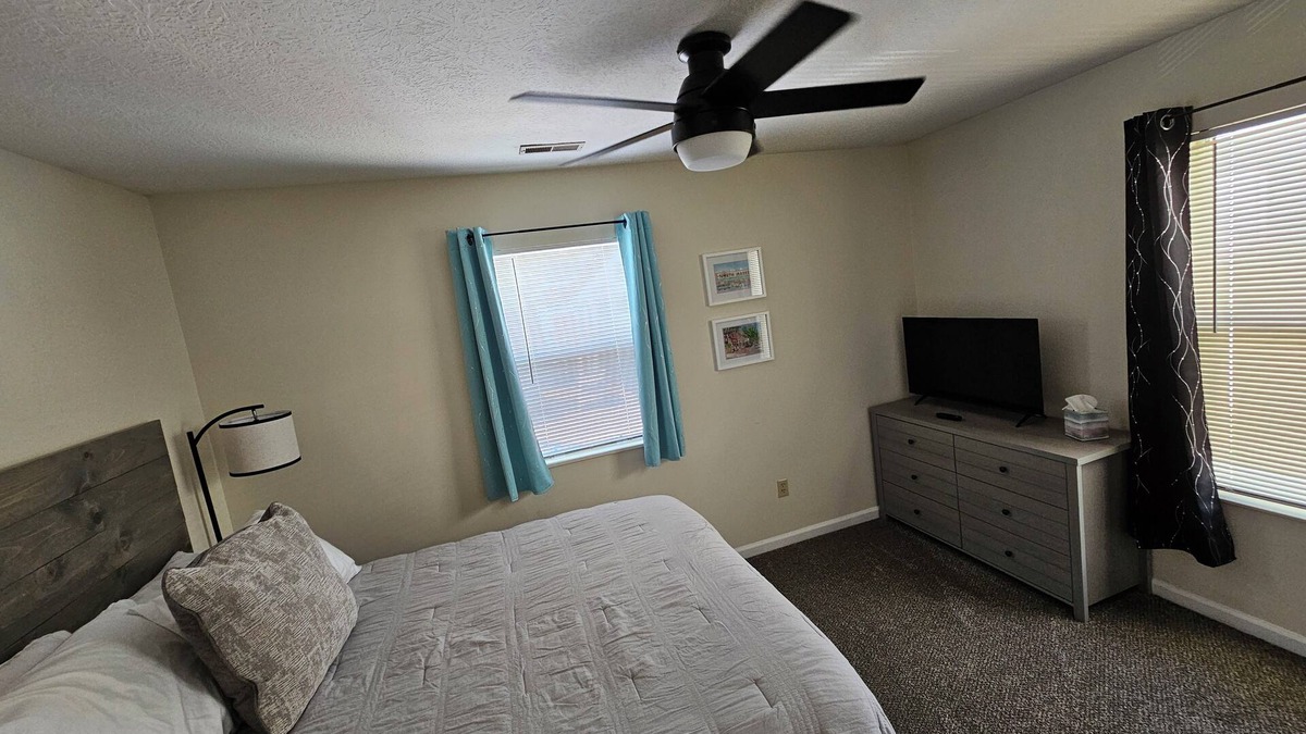 Old North Columbus House | OSU Campus Area Cozy Townhome