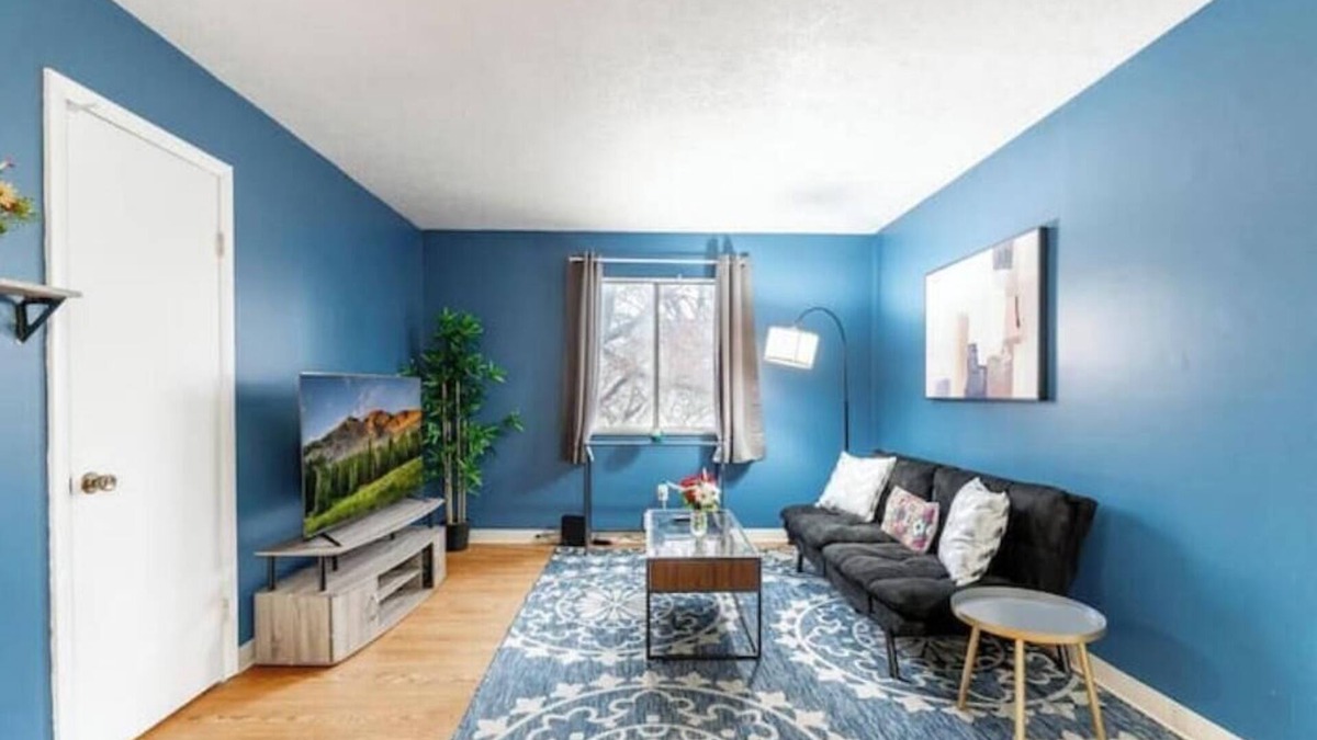Short North Apartment | OSU - Heart of Short North -STEPS from High ST-OSU