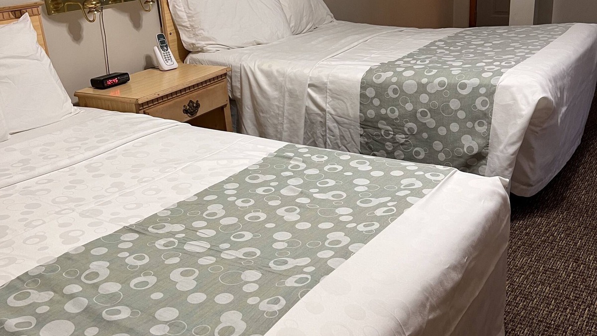 Oswego Hotel | Oswego Inn