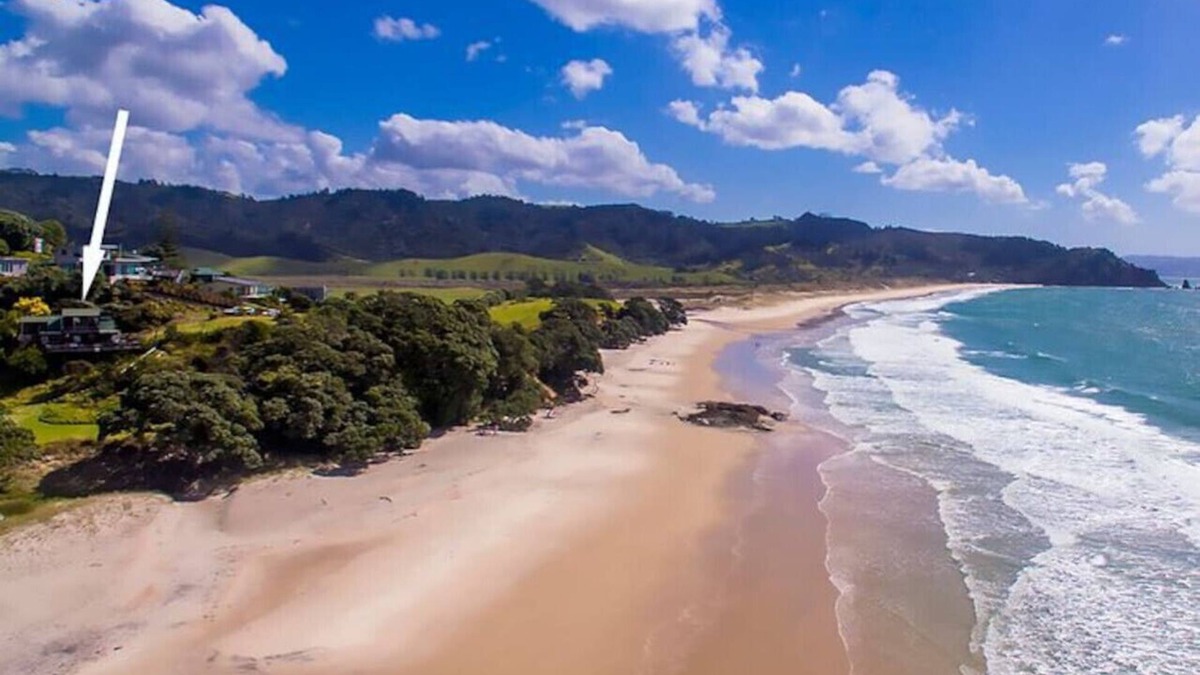 Opito Bay House | Otama Beachfront - the beach at your door