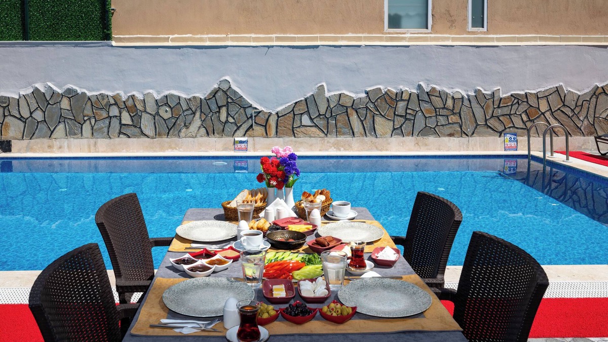 Kusadasi City Centre Bed & Breakfast | Otel Carpediem Gold Kuşadası