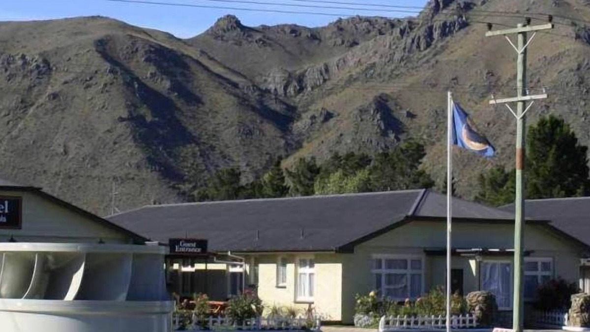 Otematata Hotel | Otematata's Best Dam Pub