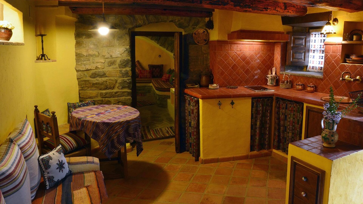 Broto House | Oto: Stone house for 2 to 8 kms Ordesa National Park