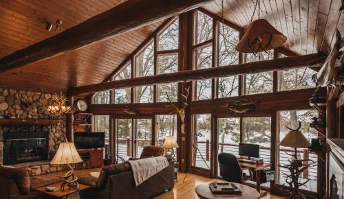 Hayward House | Otter Cove Lodge