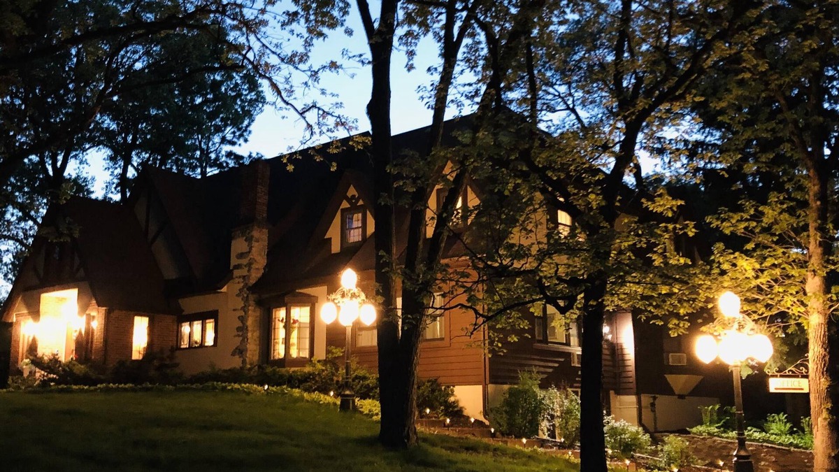 Altoona Hotel | Otter Creek Eau Claire Altoona