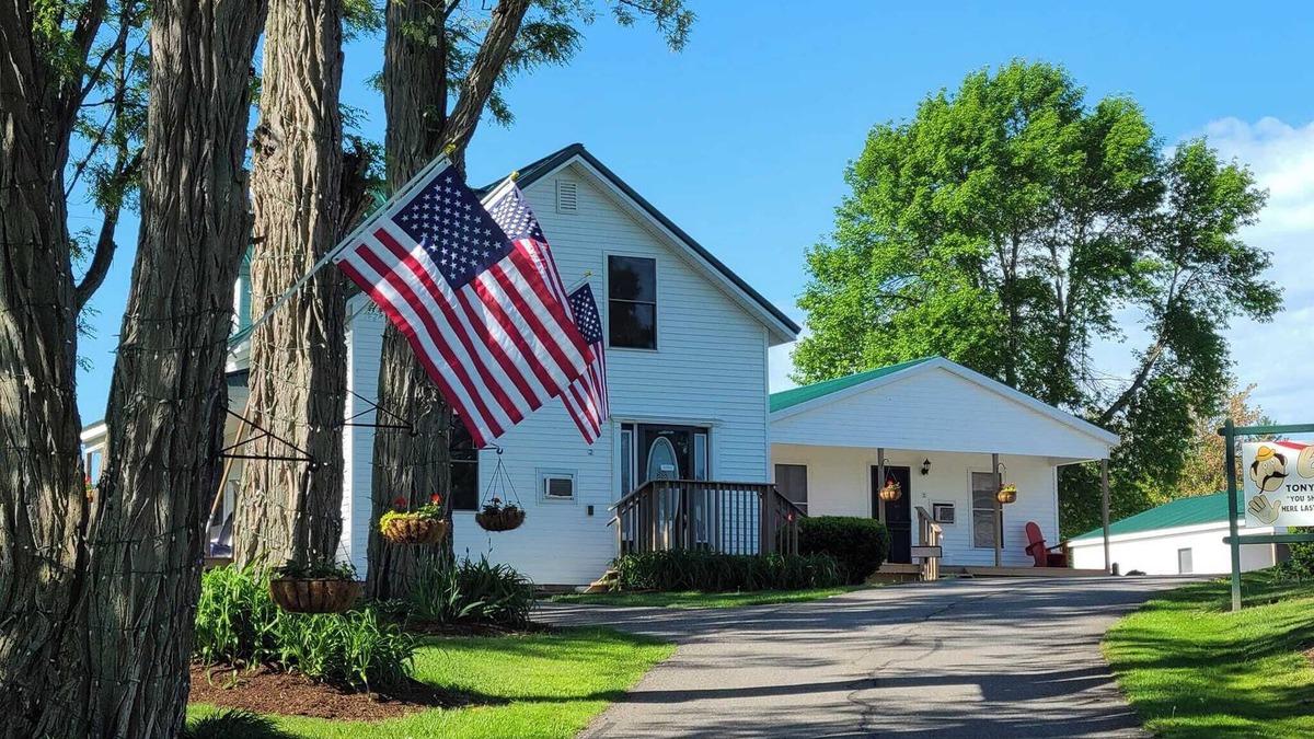 Ferrisburg House | Otter Creek View! 2-Bedroom house with all the amenities!