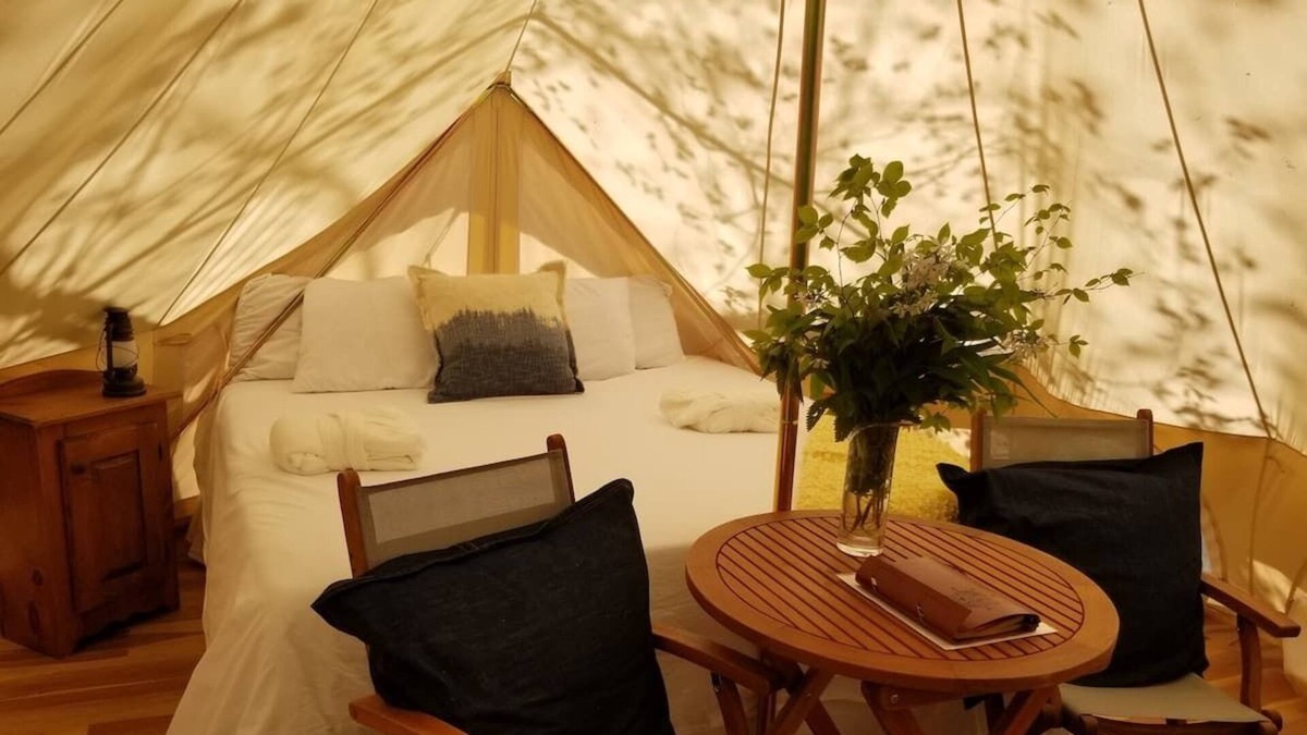 Rideau Lakes RV Rental | Otter Ridge site at Stepstone falls Safari Tent with Sauna