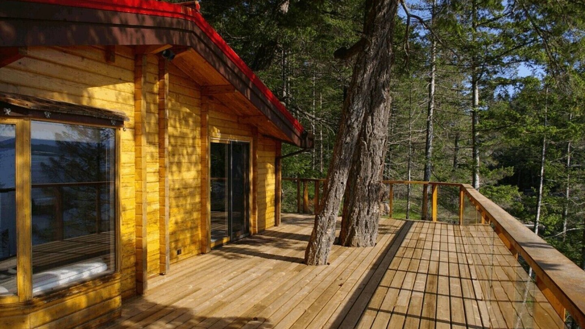 Quadra Island Cottage | Otter View Cottage at April Point