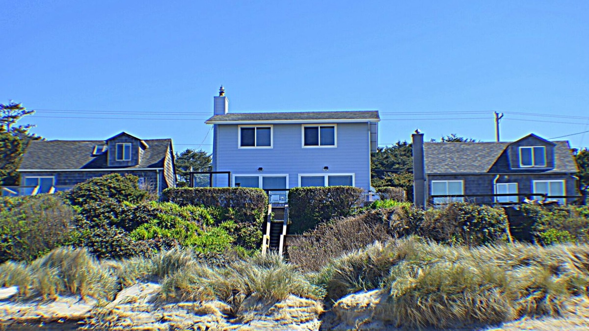 Edgewater Shores House | Our Beach House - Oceanfront in Waldport