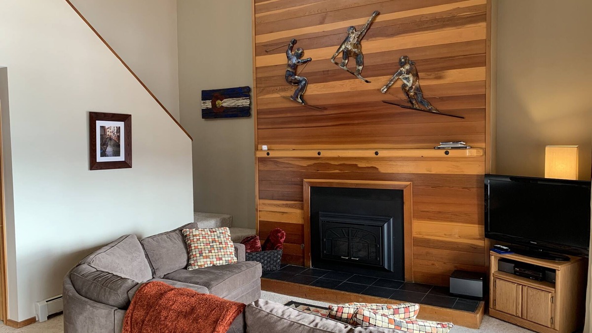 Wildernest Condo | Our Beautiful 3 Bedroom Mountain Retreat to Share with you!