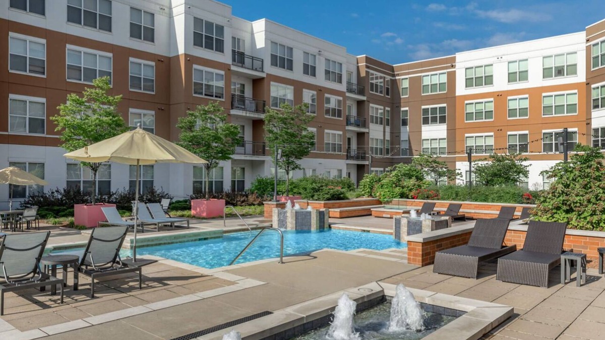 Beachwood Apartment | Our bright and airy apartment offers 1 bedroom, featuring a queen-size bed
