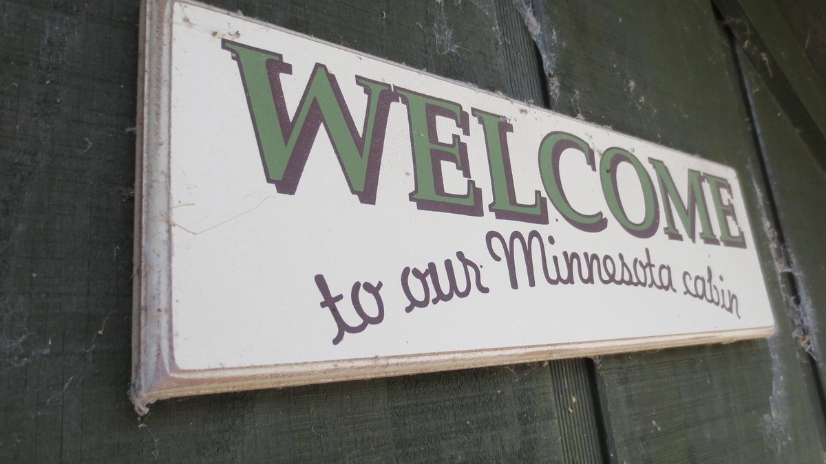 Deer River Cabin | Our cozy lakeside cabin offers you the simple pleasures of an up north getaway.