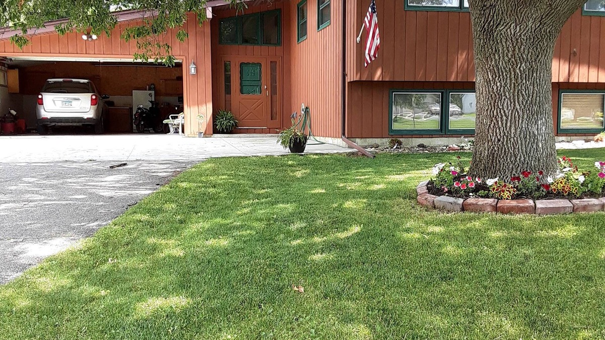 Kenyon House | Our home is minutes from the Twin Cities and Rochester