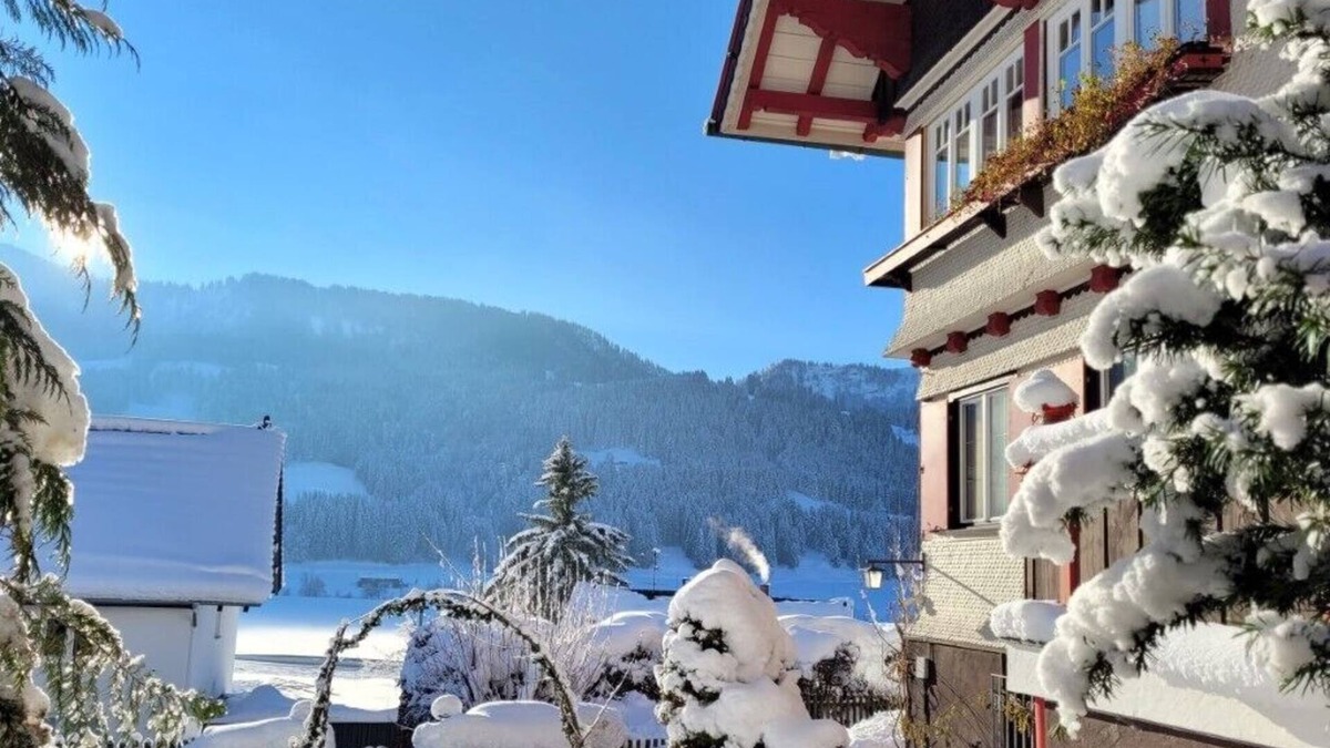 Wiedemannsdorf Apartment | Our 'Home No. 1' with mountain view, paneled living area & cozy kitchen