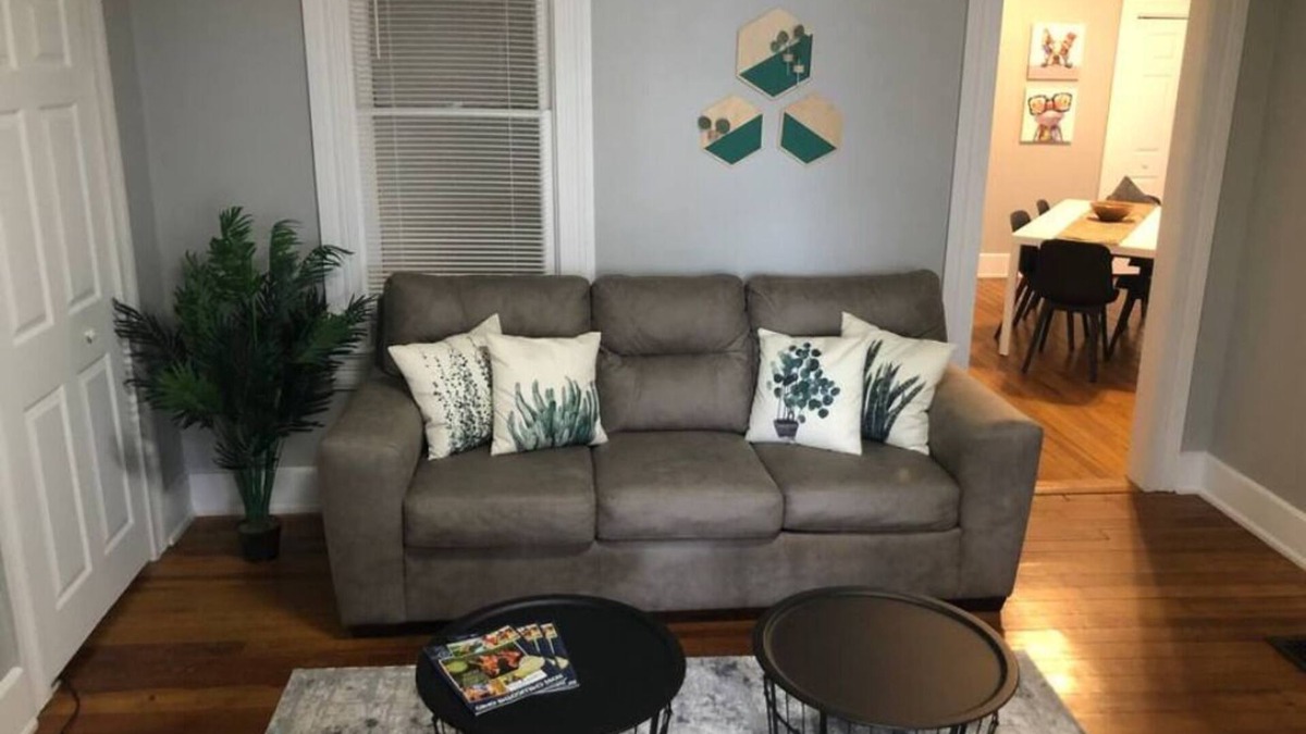 Chillicothe House | Our Laffin' Place
